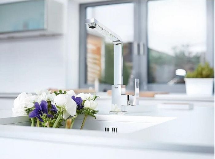 Смеситель для кухни Grohe Eurocube 31255000 Хром