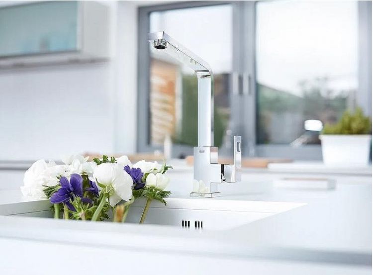 Смеситель для кухни Grohe Eurocube 31255000 Хром