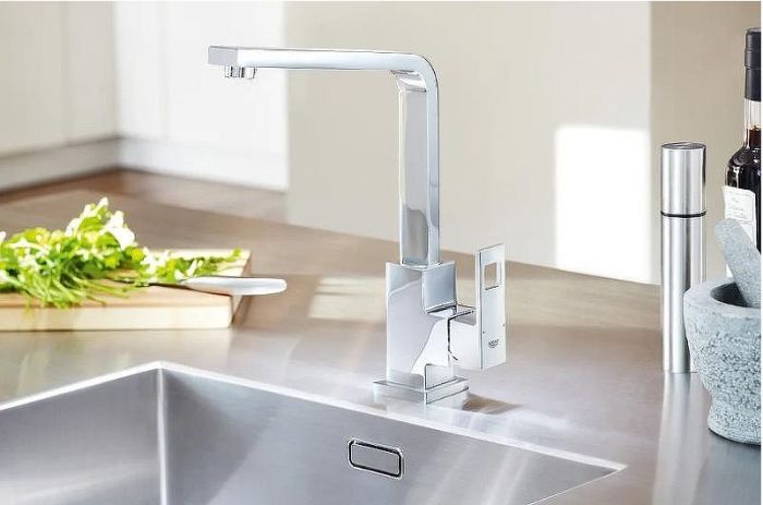 Смеситель для кухни Grohe Eurocube 31255000 Хром