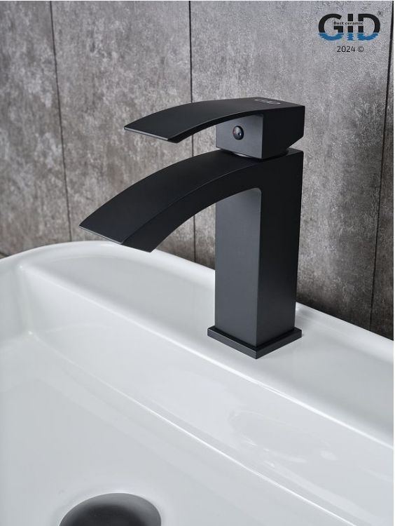 Смеситель для раковины Gid Victoria L120BMK цвет Черный матовый Смеситель для раковины Gid Victoria L120BMK цвет Черный матовый