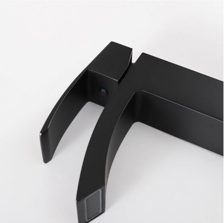 Смеситель для раковины Gid Victoria L120BMK цвет Черный матовый Смеситель для раковины Gid Victoria L120BMK цвет Черный матовый