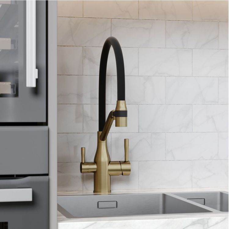 Смеситель для кухни Sancos Orta с гибким изливом, цвет брашированное золото/черный, SC4008BG