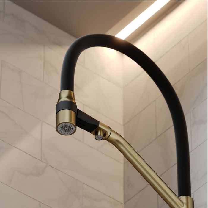 Смеситель для кухни Sancos Orta с гибким изливом, цвет брашированное золото/черный, SC4008BG