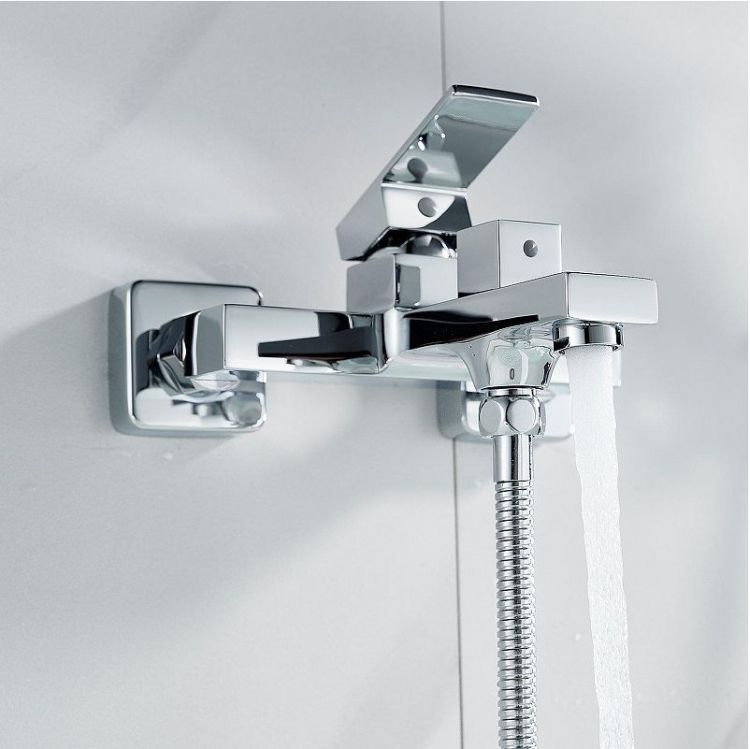 Смеситель для ванны Shevanik S9602 цвет Хром Смеситель для ванны Shevanik S9602 цвет Хром