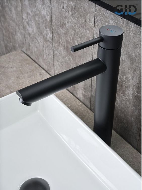 Смеситель для раковины Gid Berlin SS080BMD цвет Черный матовый Смеситель для раковины Gid Berlin SS080BMD цвет Черный матовый
