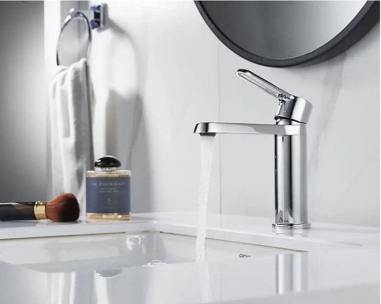 Смеситель для раковины Maretti Foro FR32RF328 цвет Хром Смеситель для раковины Maretti Foro FR32RF328 цвет Хром