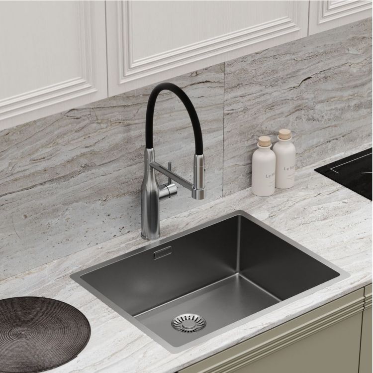 Смеситель для кухни Sancos Pride с гибким изливом, цвет нержавеющая сталь/черный, SC4011BNG Смеситель для кухни Sancos Pride с гибким изливом, цвет нержавеющая сталь/черный, SC4011BNG