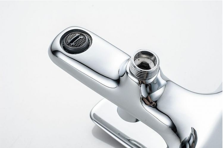 Смеситель для ванны Knotlor Finesse KN-42 цвет Хром Смеситель для ванны Knotlor Finesse KN-42 цвет Хром