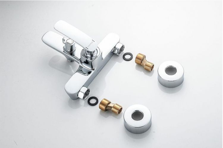 Смеситель для ванны Knotlor Finesse KN-42 цвет Хром Смеситель для ванны Knotlor Finesse KN-42 цвет Хром