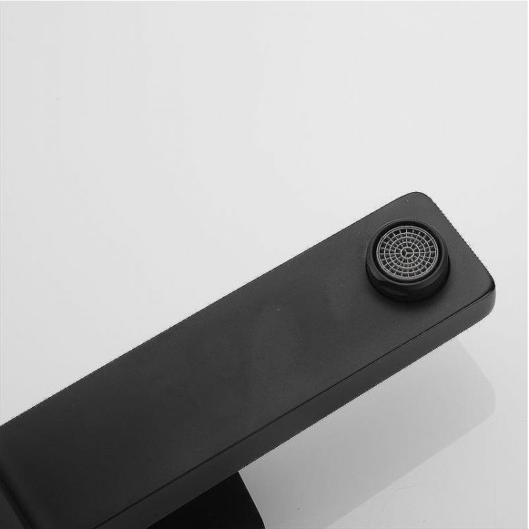 Смеситель для раковины Rose R28H R2811H Черный матовый Смеситель для раковины Rose R28H R2811H Черный матовый