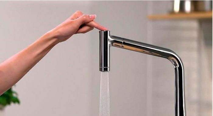 Смеситель для кухни Hansgrohe Metris 14820000 Хром