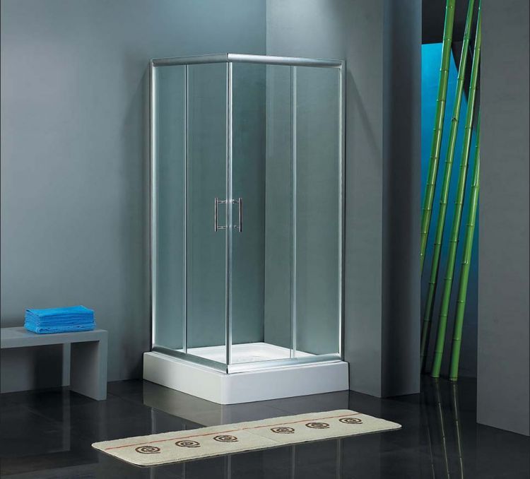 Фото душевого уголка RIHO Hamar Square в дизайне