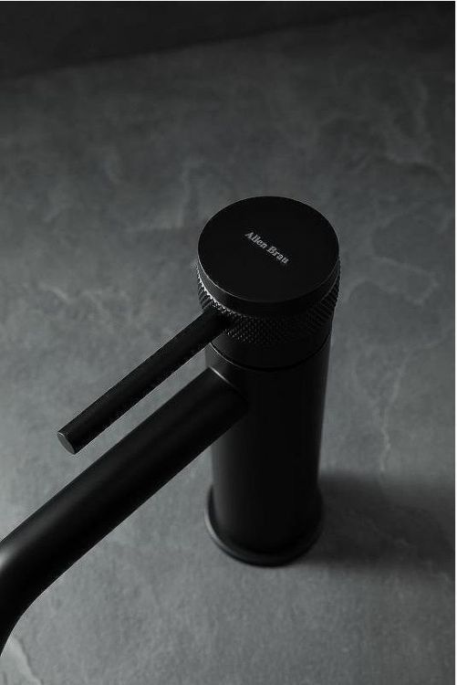 Смеситель для раковины Allen Brau Priority 5.31A01-31 Черный матовый