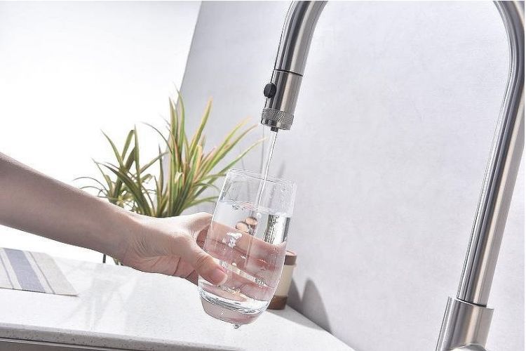 Смеситель для кухни Paulmark Galant Ga213077-BS Брашированная сталь Смеситель для кухни Paulmark Galant Ga213077-BS Брашированная сталь