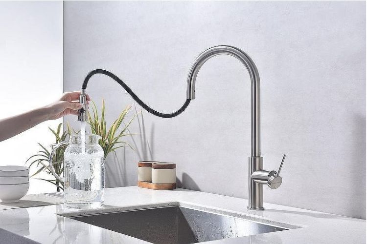 Смеситель для кухни Paulmark Galant Ga213077-BS Брашированная сталь Смеситель для кухни Paulmark Galant Ga213077-BS Брашированная сталь