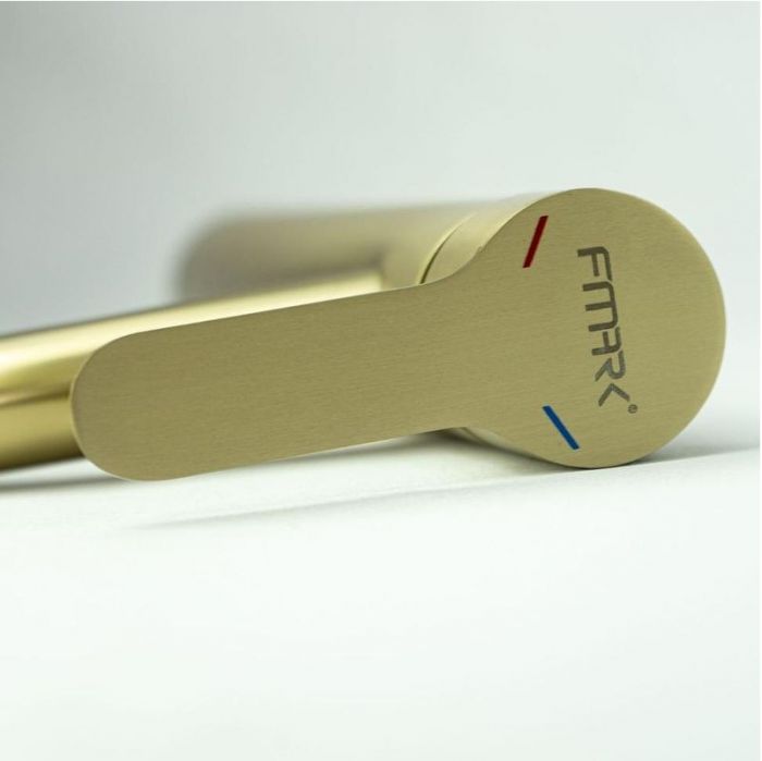 Смеситель для раковины Fmark FS8211C цвет Золото матовое