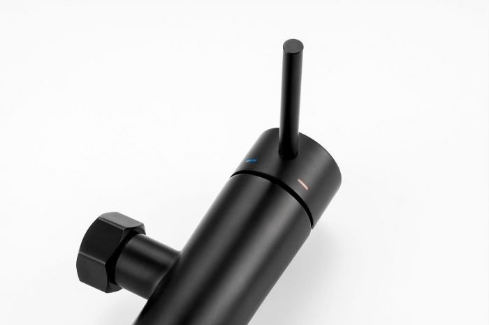 Смеситель для ванны Knotlor Eclipse SS-23/BL цвет Черный матовый