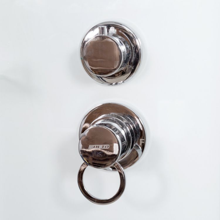 Душевая кабина Deto D09S LED 90x90x220 Душевая кабина Deto D09S LED 90x90x220