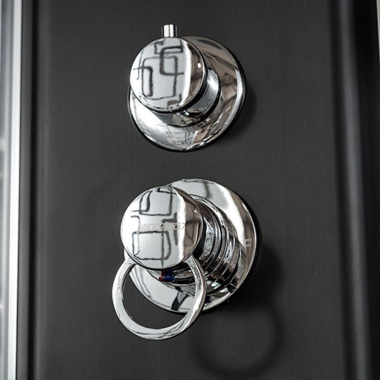 Душевая кабина Deto BМ1510 N LED BLACK 100x100x208 Душевая кабина Deto BМ1510 N LED BLACK 100x100x208