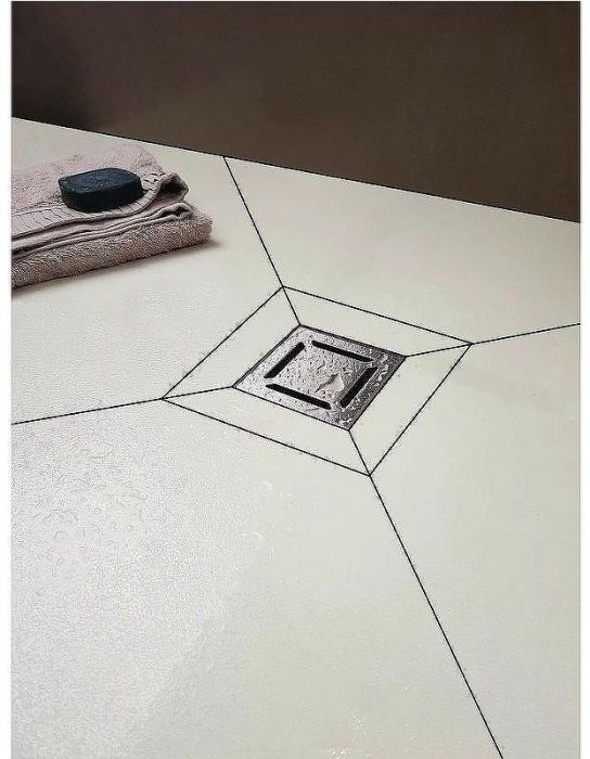 Душевой трап Berges Platz Norma 150x150 090059 с решеткой Хром матовый