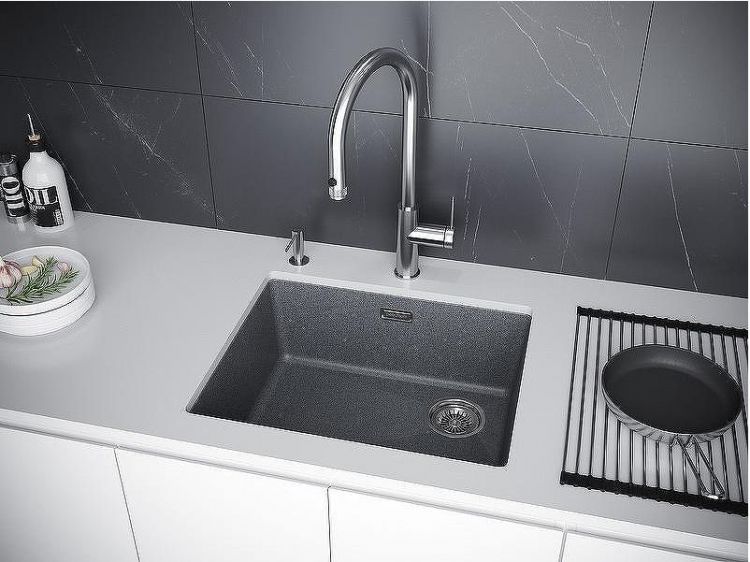 Кухонная мойка Paulmark Lumi 55 UNI-Skew LU55SK-DG Графит