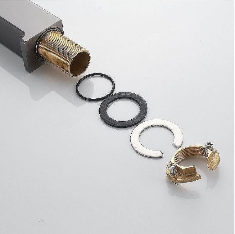 Смеситель для раковины Rose R18T R1811T-1 Оружейная сталь Смеситель для раковины Rose R18T R1811T-1 Оружейная сталь