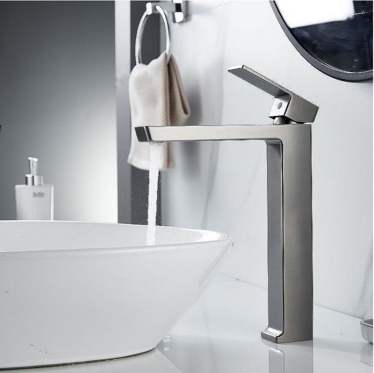 Смеситель для раковины Rose R18T R1811T-1 Оружейная сталь Смеситель для раковины Rose R18T R1811T-1 Оружейная сталь