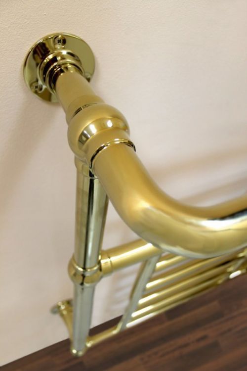 Полотенцесушитель напольный, проточный, c запорными вентилями CORATO Cezares Полотенцесушитель напольный, проточный, c запорными вентилями CORATO Cezares