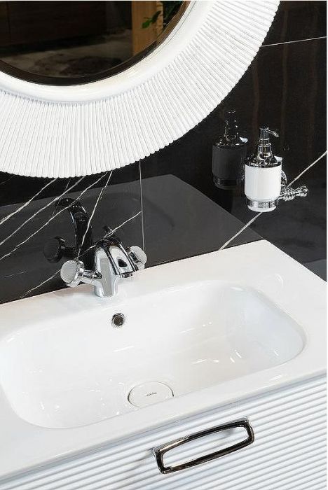 Зеркало Boheme Armadi Art Shine 82 528-W Light с подсветкой Белое