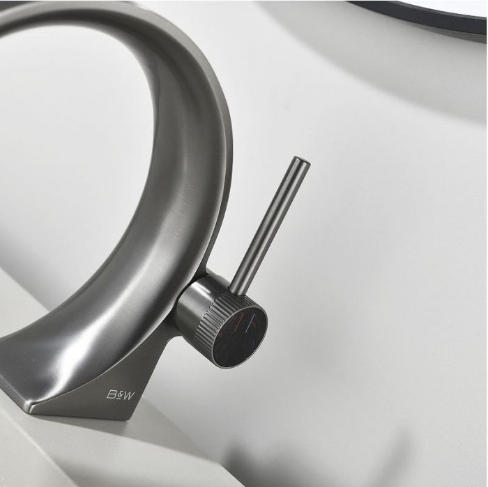 Смеситель для раковины Black&White Gravity GF-7106-GM 7106GM цвет Оружейная сталь