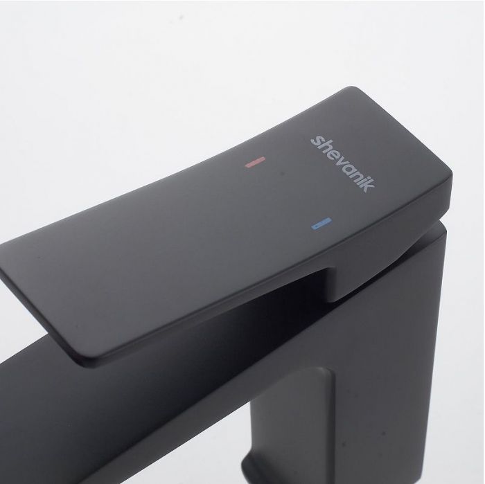 Смеситель для раковины Shevanik S4401H цвет Черный