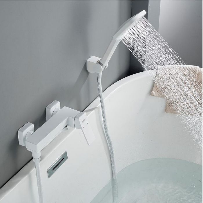 Смеситель для ванны Shevanik S4002C цвет Белый