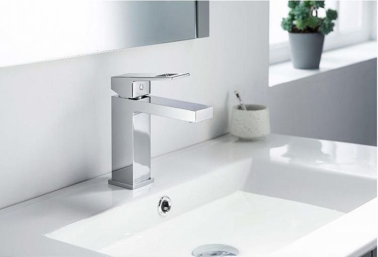 Смеситель для раковины Timo Briana 7161/00F Хром