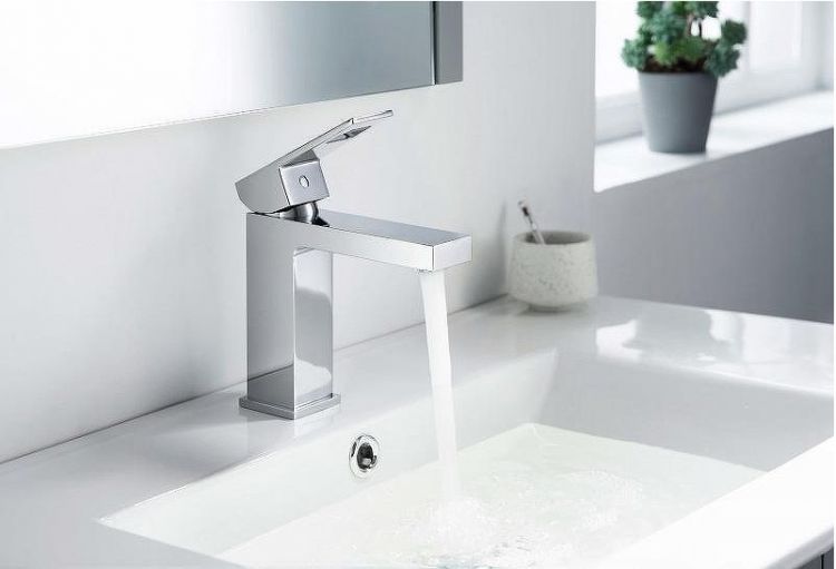 Смеситель для раковины Timo Briana 7161/00F Хром