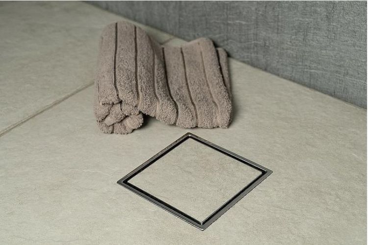 Душевой трап Pestan Confluo Standard 13702567 с двухсторонней решеткой Хром глянцевый / полая под плитку