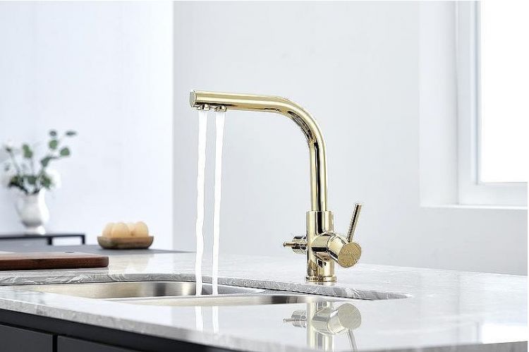 Смеситель для кухни Paulmark Essen Es213011-G Золото Смеситель для кухни Paulmark Essen Es213011-G Золото