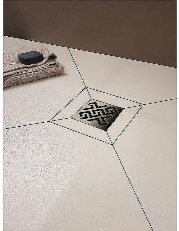 Душевой трап Berges Platz Antik 150x150 090061 с решеткой Хром матовый