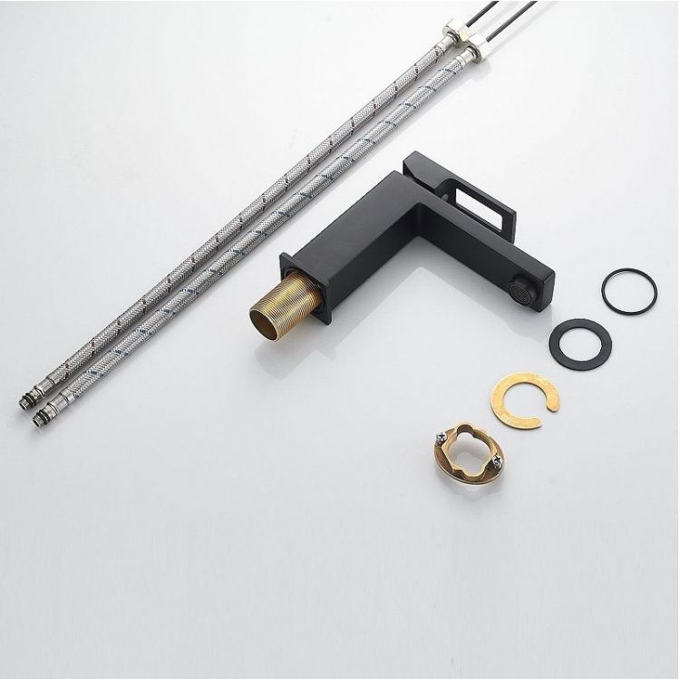 Смеситель для раковины Raffine F0196H цвет Черный Смеситель для раковины Raffine F0196H цвет Черный