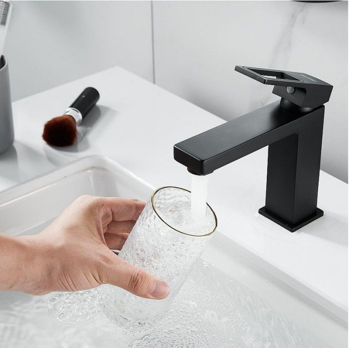 Смеситель для раковины Raffine F0196H цвет Черный