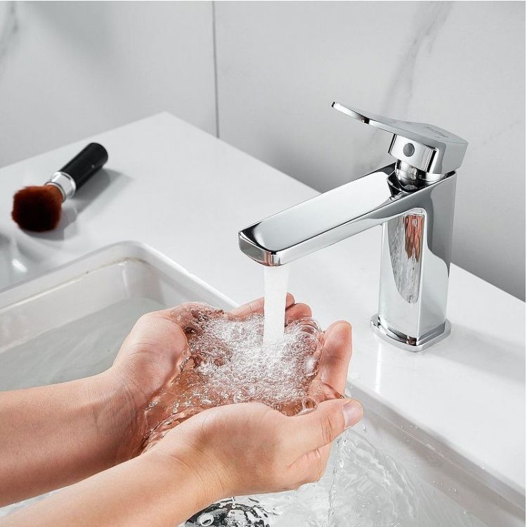 Смеситель для раковины Raffine F0199 цвет Хром Смеситель для раковины Raffine F0199 цвет Хром