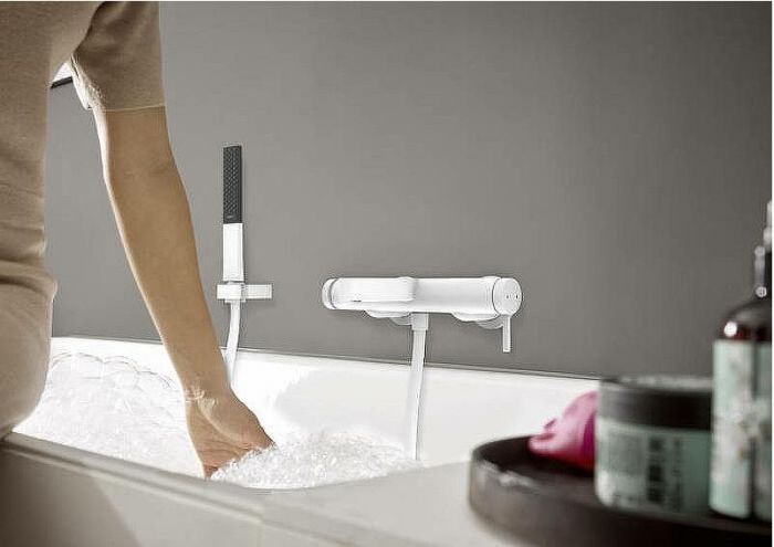 Смеситель для ванны Hansgrohe Finoris 76420700 Белый матовый