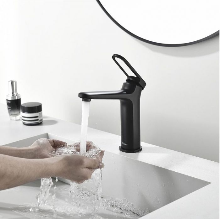 Смеситель для раковины Black&White Gravity GF-7109-MB 7109MB цвет Черный матовый