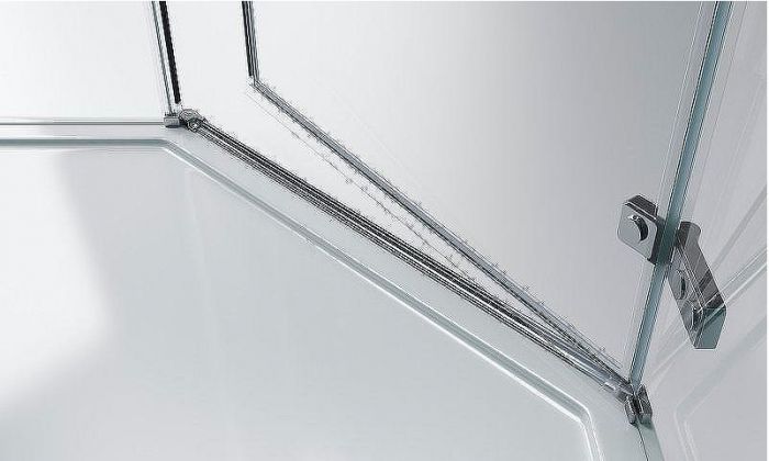 Душевой уголок BelBagno Kraft 80х80 KRAFT-P-1-80-C-Cr-L профиль Хром стекло прозрачное