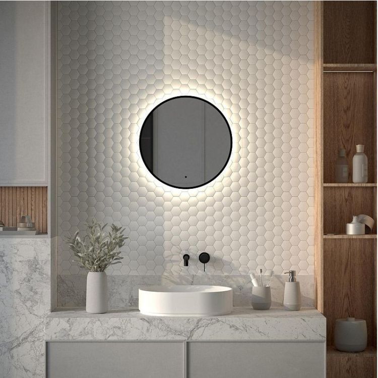 Зеркало Defesto Aura 50х50 DF 2982R с подсветкой 12W-4500K/ИК - выключатель/Нейтральный белый свет/Черная рама Зеркало Defesto Aura 50х50 DF 2982R с подсветкой 12W-4500K/ИК - выключатель/Нейтральный белый свет/Черная рама