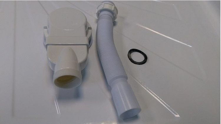 Сифон для душевого поддона Ceruttispa 6055 Серый