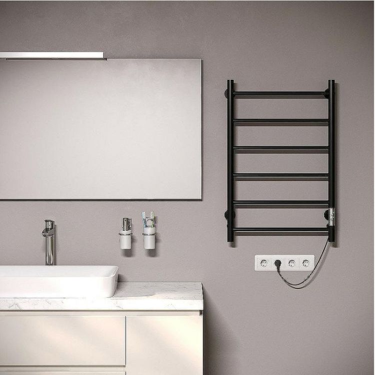 Электрический полотенцесушитель Aringa Честер 80x50 AR03015BL Черный Электрический полотенцесушитель Aringa Честер 80x50 AR03015BL Черный