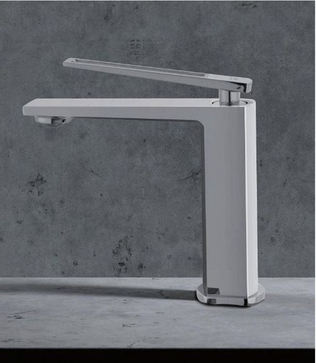 Смеситель для раковины Fashun A1057 цвет Хром Смеситель для раковины Fashun A1057 цвет Хром