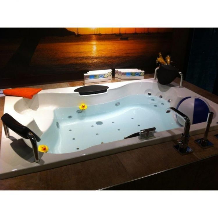 Гидромассажная ванна RIHO Claudia 190x120 см, BZ4200500000000 Гидромассажная ванна RIHO Claudia 190x120 см, BZ4200500000000