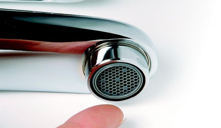 Смеситель для умывальника Ravak Suzan SN 015.00 X070009 Смеситель для умывальника Ravak Suzan SN 015.00 X070009