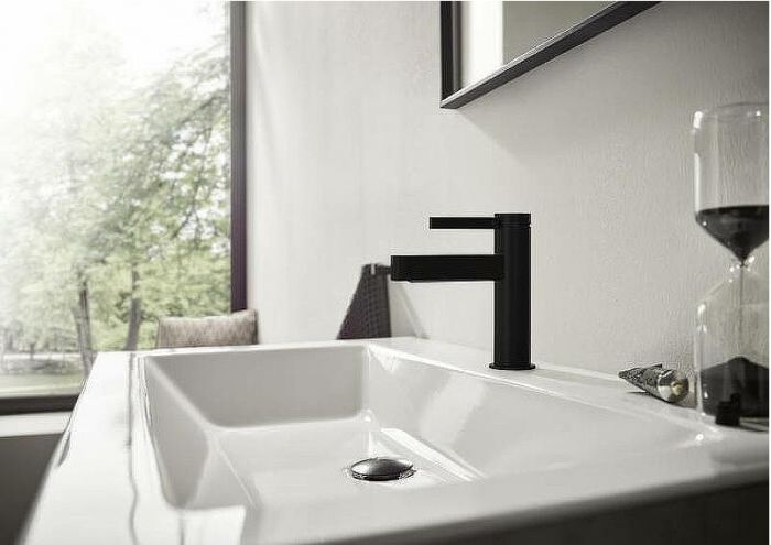 Смеситель для раковины Hansgrohe Finoris 76010670 Черный матовый